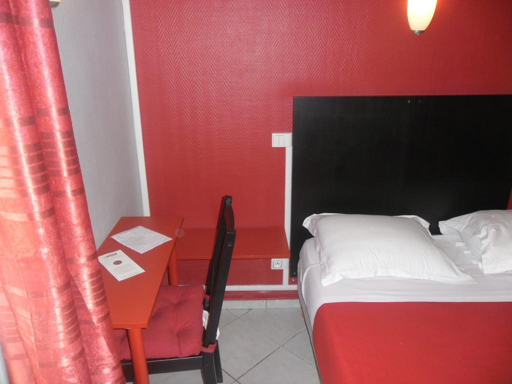 Hipotel Paris Montmartre Gare Du Nord Camera foto