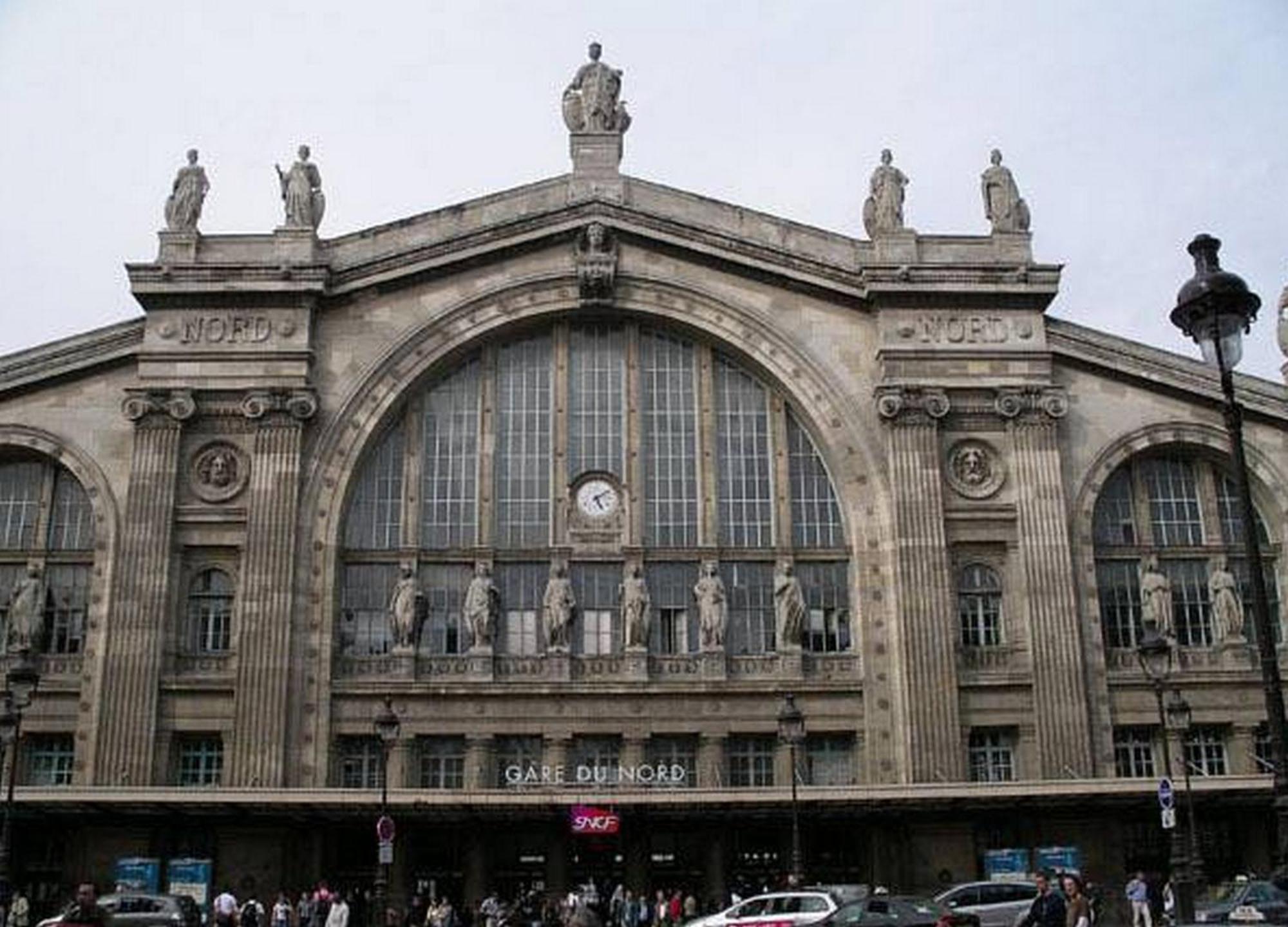 Hipotel Paris Montmartre Gare Du Nord Esterno foto